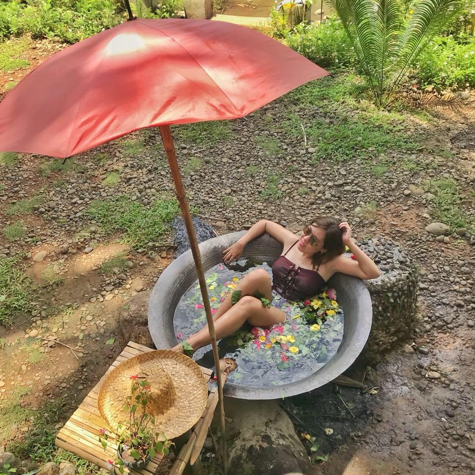 sexy lady enjoying her lavish spa in kawa for Misamis Occidental tourism guide